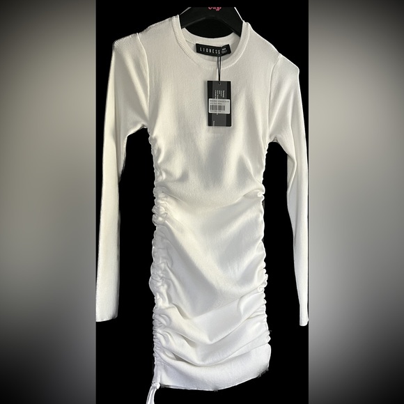 Dress - Picture 2 of 2